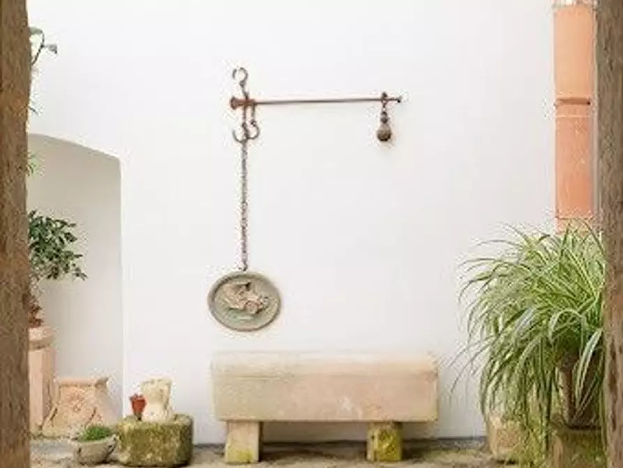 Immagine 11 di Casa indipendente in vendita  a Soleto