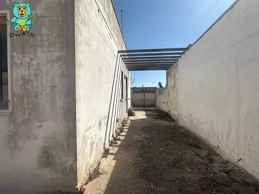 Immagine 26 di Casa indipendente in vendita  a Lecce