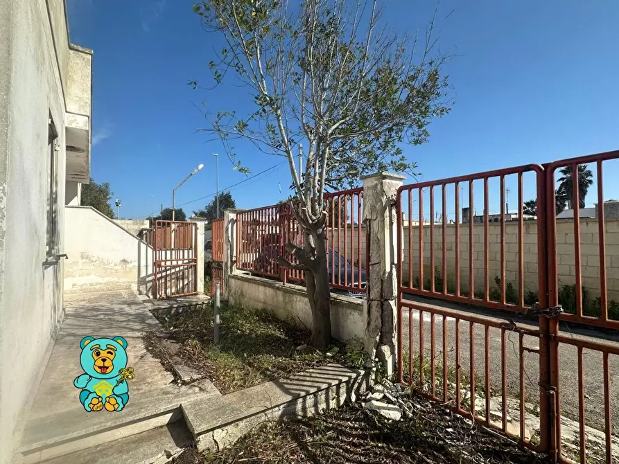 Immagine 2 di Casa indipendente in vendita  a Lecce