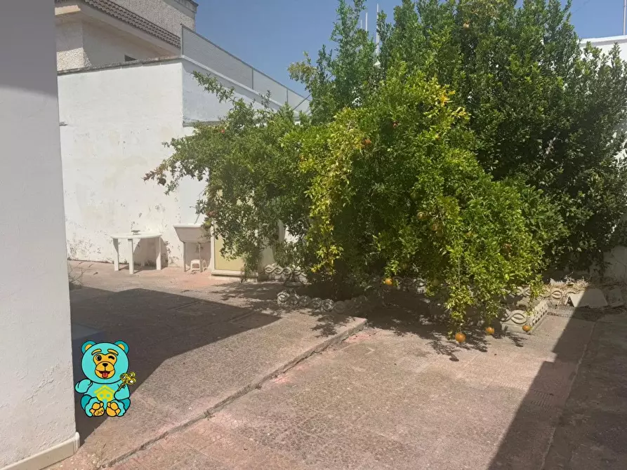 Immagine 12 di Casa indipendente in vendita  a Lecce
