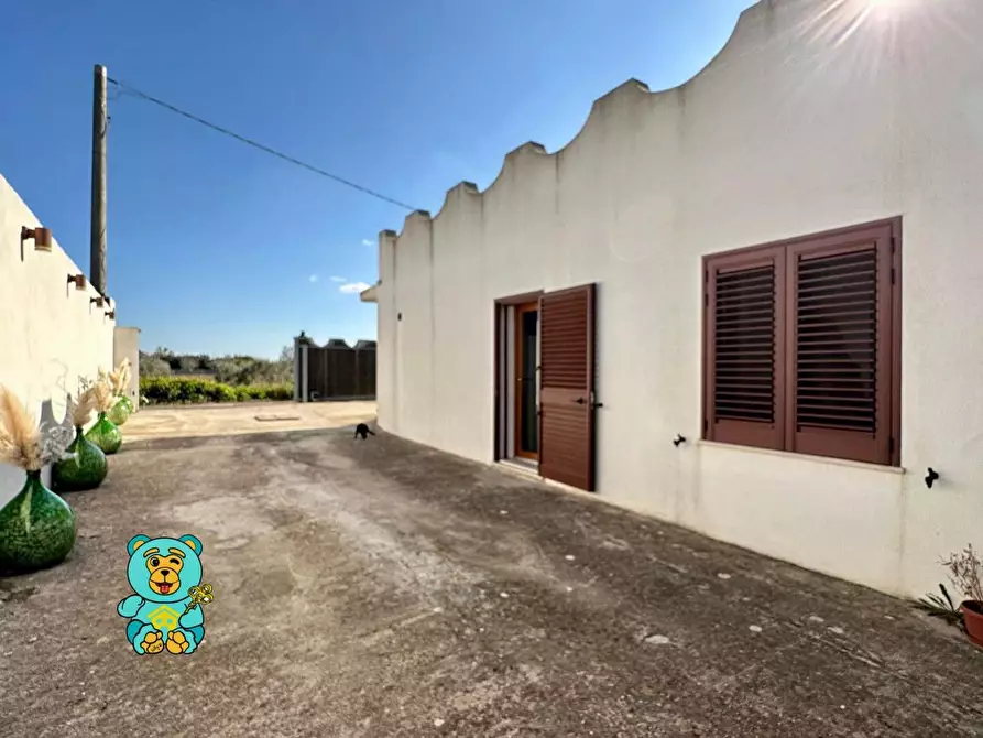 Immagine 31 di Villa in vendita  a Castrignano Del Capo
