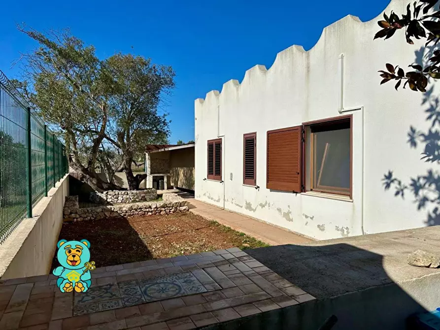 Immagine 29 di Villa in vendita  a Castrignano Del Capo