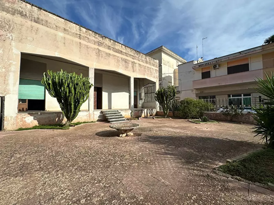 Immagine 46 di Casa indipendente in vendita  a Copertino