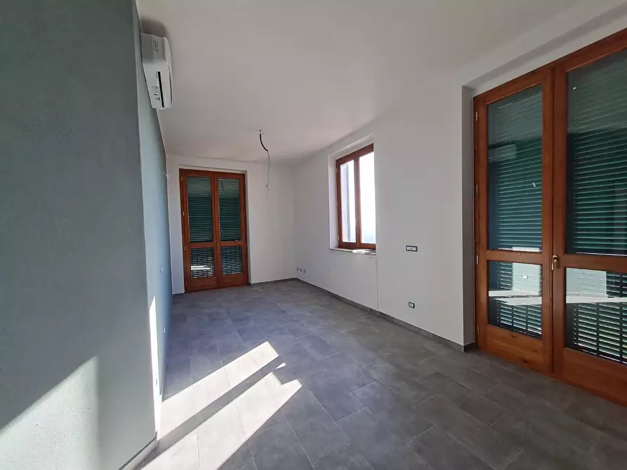 Immagine 4 di Appartamento in vendita  a Campiglia Marittima