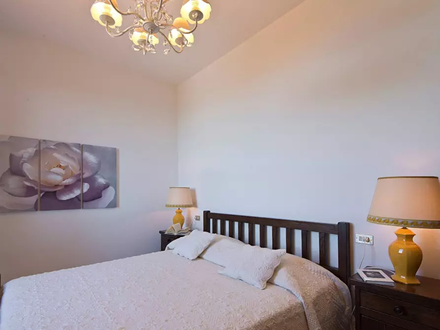 Immagine 19 di Villa in vendita  a Massarosa