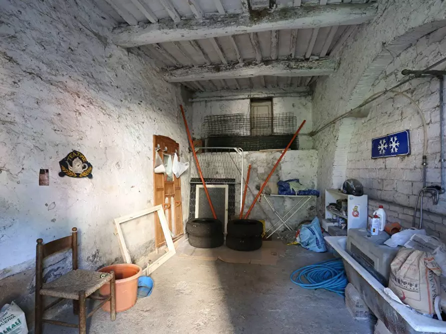 Immagine 26 di Villa in vendita  a Buti