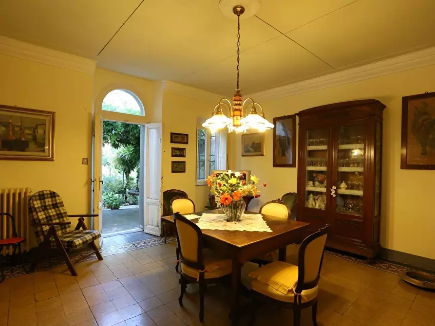 Immagine 8 di Villa in vendita  a Buti