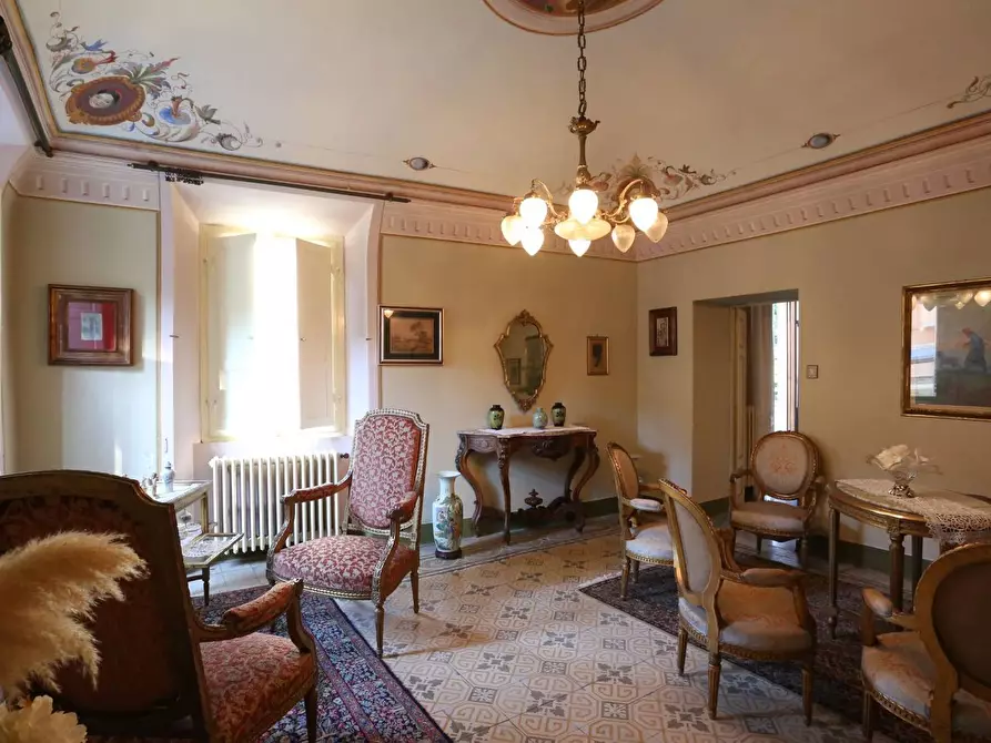 Immagine 3 di Villa in vendita  a Buti