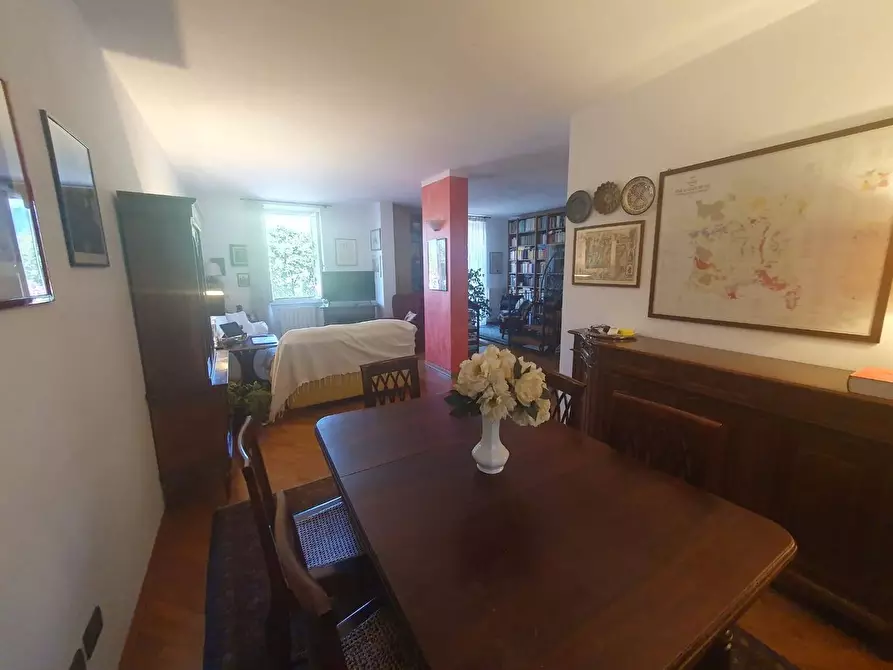 Immagine 17 di Appartamento in vendita  a Camaiore