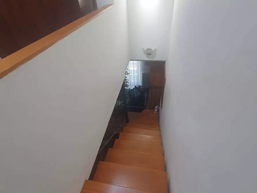 Immagine 21 di Appartamento in vendita  a Camaiore