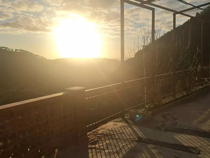 Immagine 3 di Villa in vendita  a Camaiore