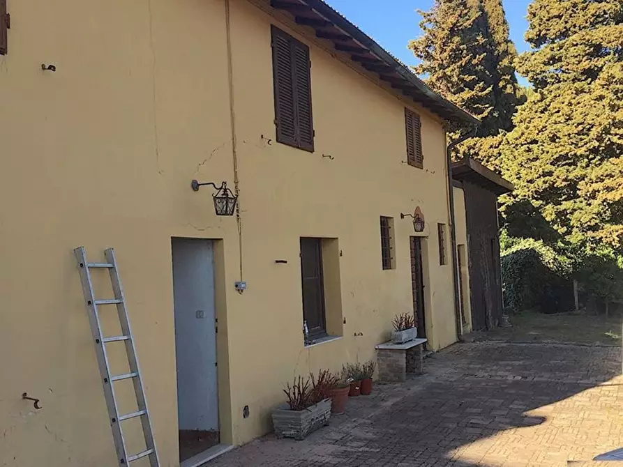 Immagine 11 di Villa in vendita  a Massarosa