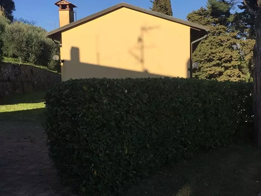 Immagine 12 di Villa in vendita  a Massarosa