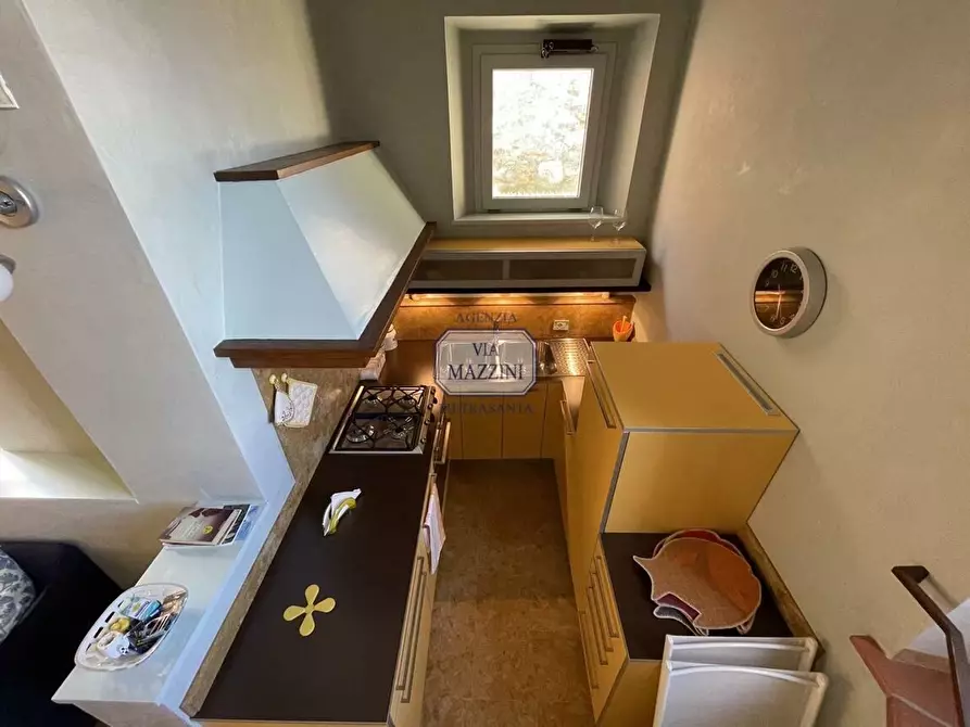 Immagine 34 di Palazzo in vendita  a Pietrasanta