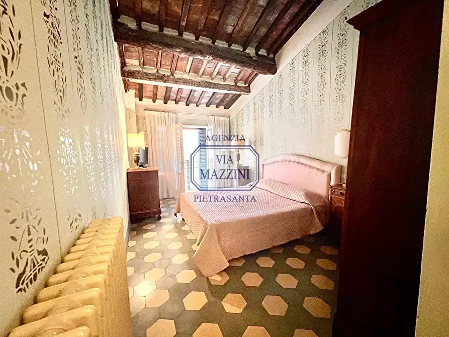 Immagine 8 di Appartamento in vendita  a Pietrasanta