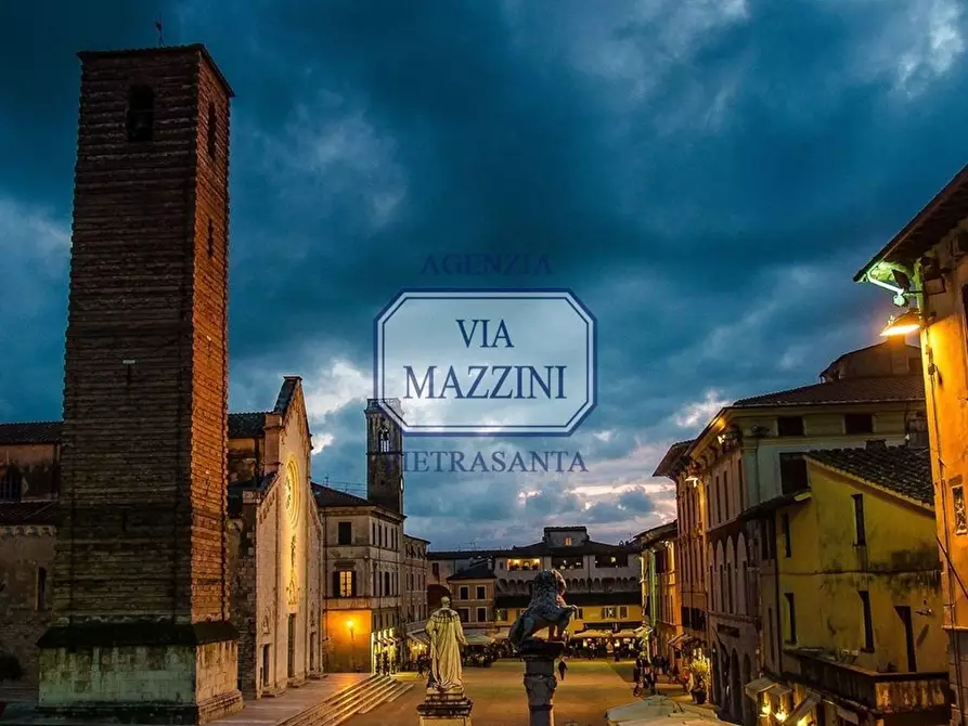 Immagine 16 di Appartamento in vendita  a Pietrasanta