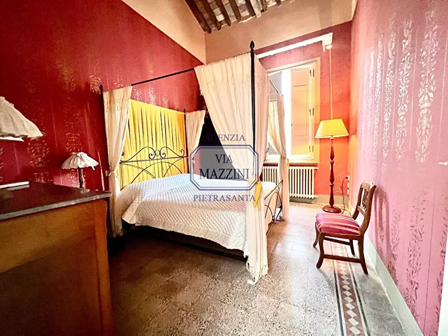 Immagine 9 di Appartamento in vendita  a Pietrasanta