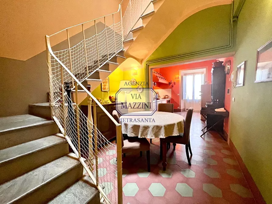 Immagine 4 di Appartamento in vendita  a Pietrasanta