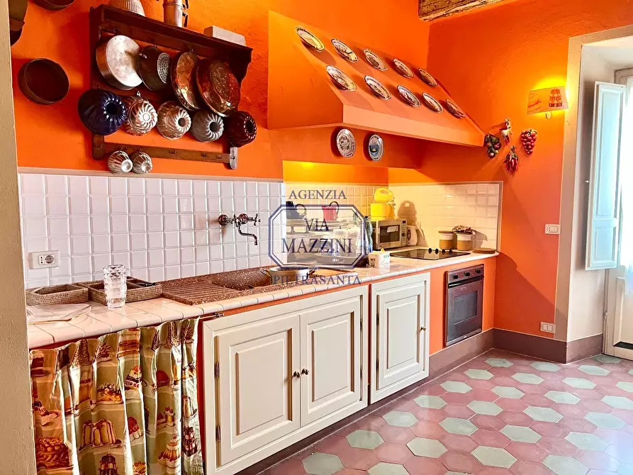 Immagine 6 di Appartamento in vendita  a Pietrasanta