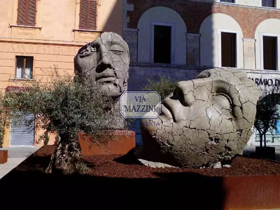 Immagine 15 di Appartamento in vendita  a Pietrasanta