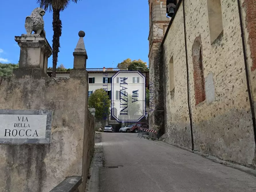 Immagine 14 di Appartamento in vendita  a Pietrasanta