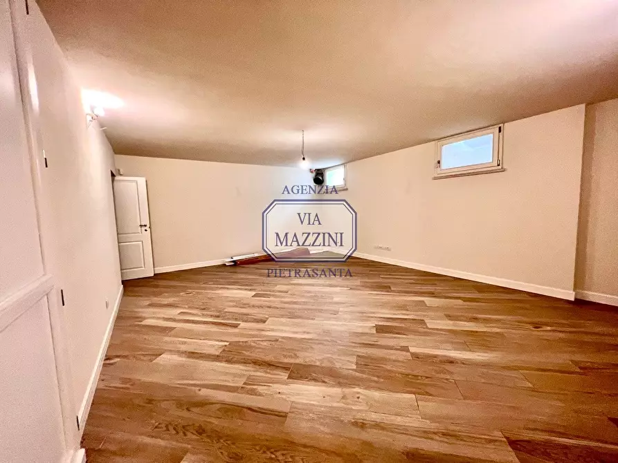 Immagine 20 di Villa in vendita  a Pietrasanta