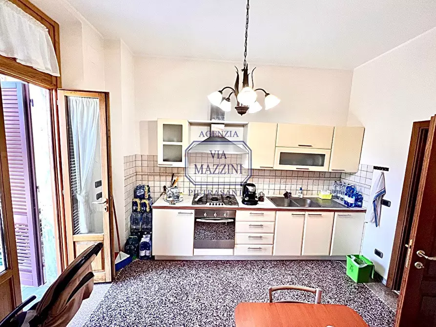 Immagine 16 di Villa in vendita  a Pietrasanta