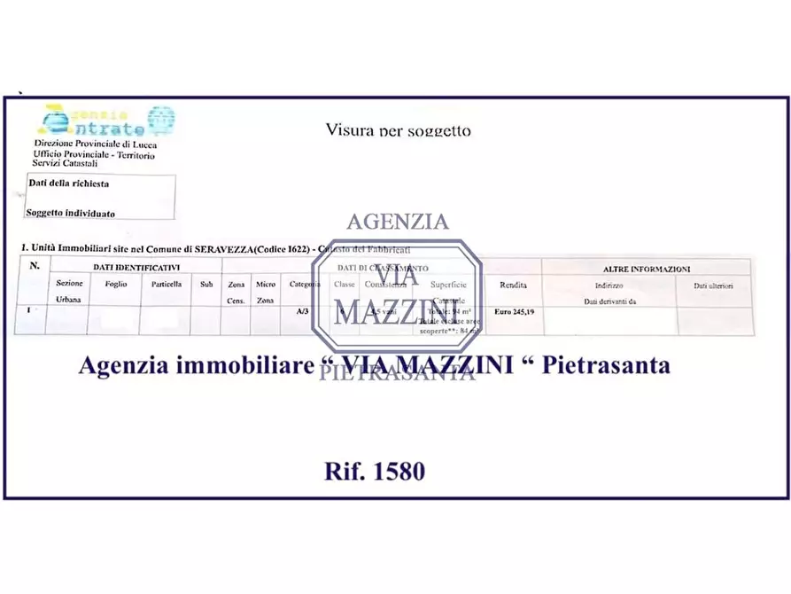 Immagine 16 di Casa indipendente in vendita  a Seravezza