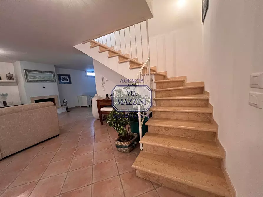 Immagine 31 di Villetta a schiera in vendita  a Pietrasanta