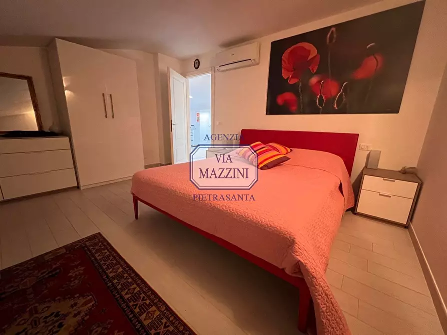 Immagine 23 di Villetta a schiera in vendita  a Pietrasanta