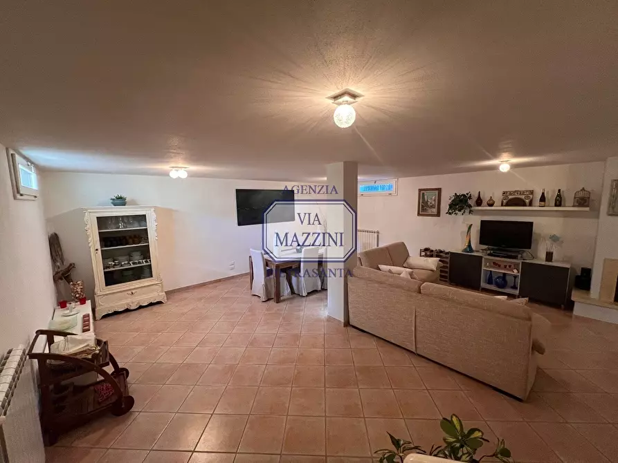 Immagine 30 di Villetta a schiera in vendita  a Pietrasanta