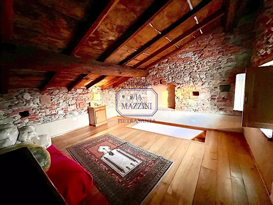 Immagine 14 di Appartamento in vendita  a Pietrasanta