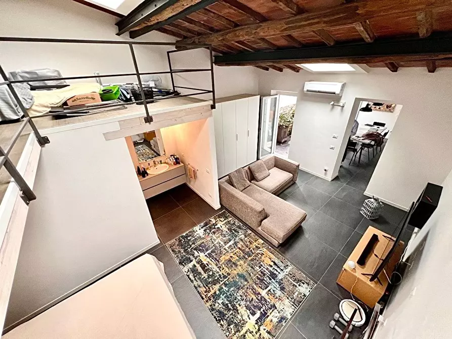 Immagine 17 di Appartamento in vendita  a Pietrasanta