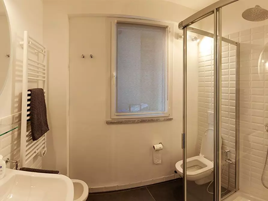 Immagine 22 di Appartamento in vendita  a Pietrasanta