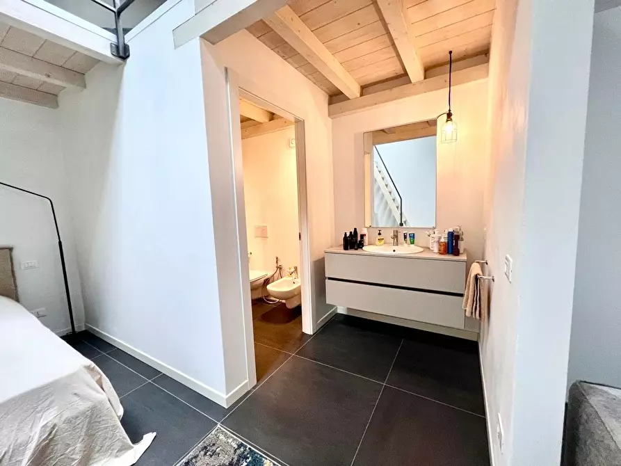 Immagine 20 di Appartamento in vendita  a Pietrasanta