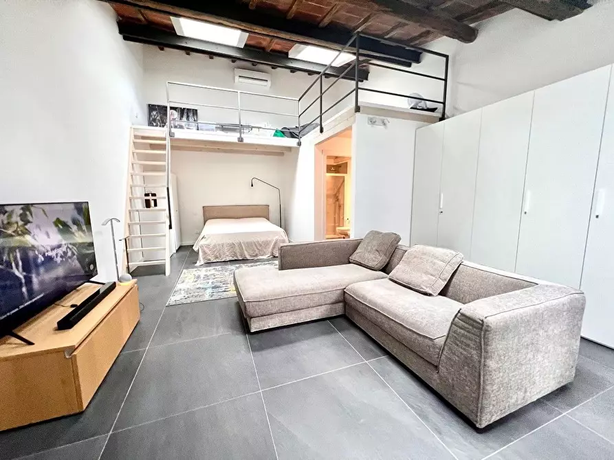 Immagine 13 di Appartamento in vendita  a Pietrasanta