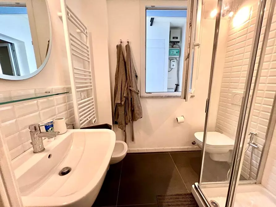 Immagine 21 di Appartamento in vendita  a Pietrasanta