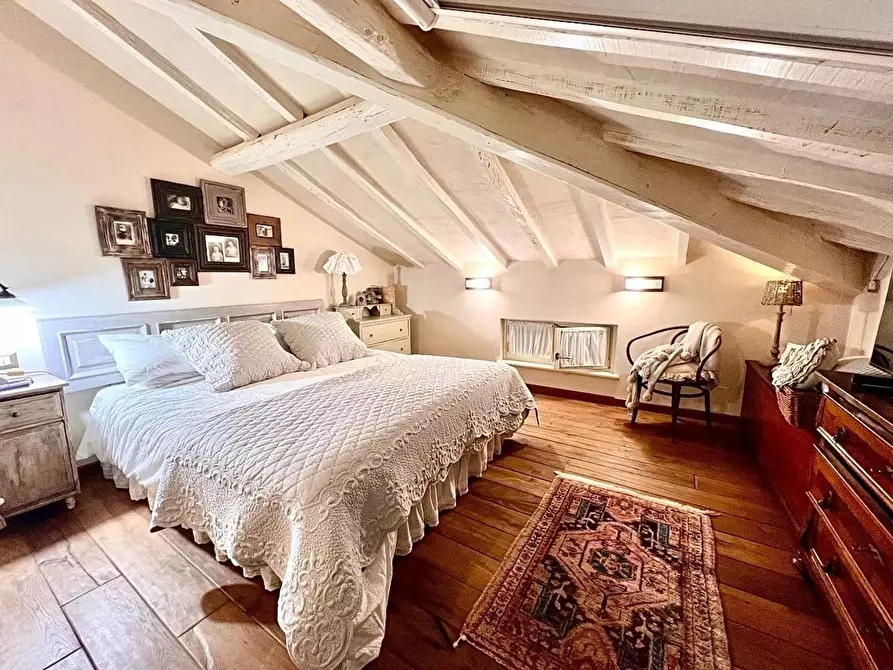 Immagine 8 di Villetta a schiera in vendita  a Pietrasanta