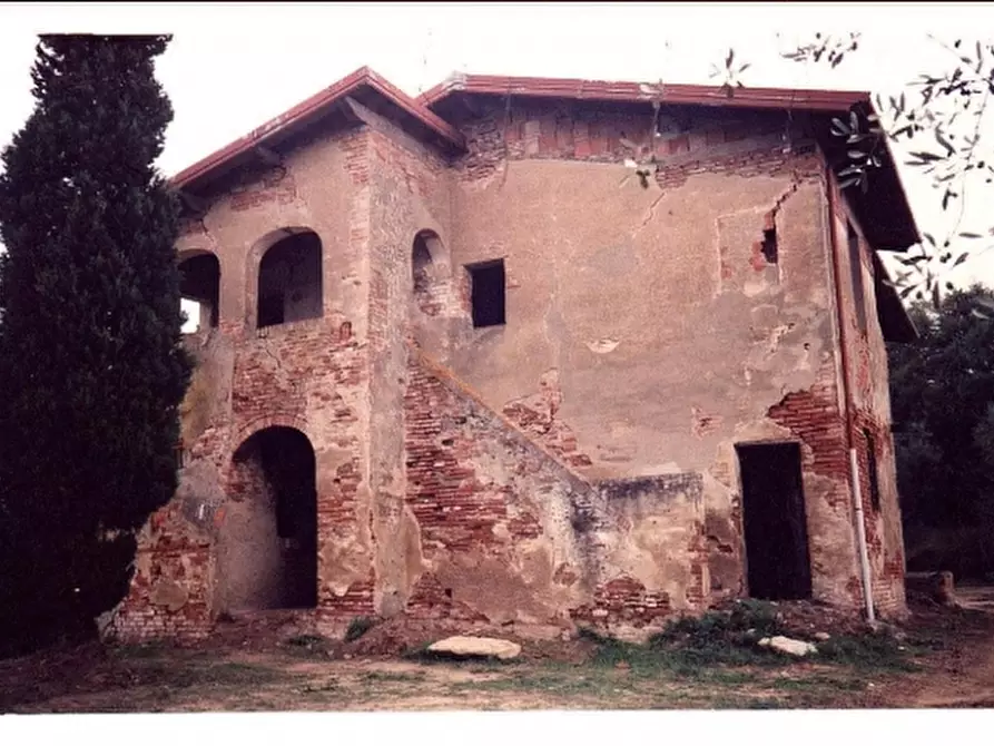 Immagine 1 di Villa in vendita  a San Miniato