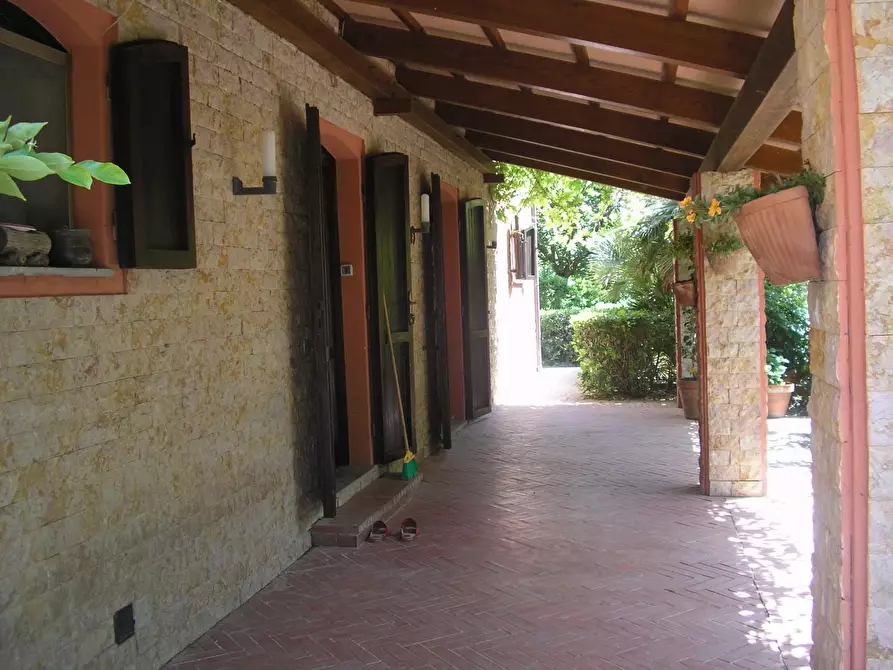 Immagine 15 di Villa in vendita  a Fauglia