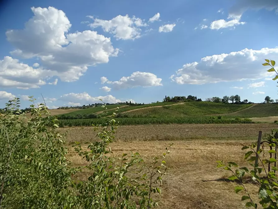 Immagine 20 di Deposito in vendita  a Gambassi Terme