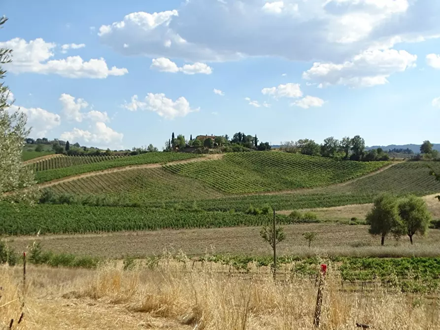 Immagine 2 di Deposito in vendita  a Gambassi Terme