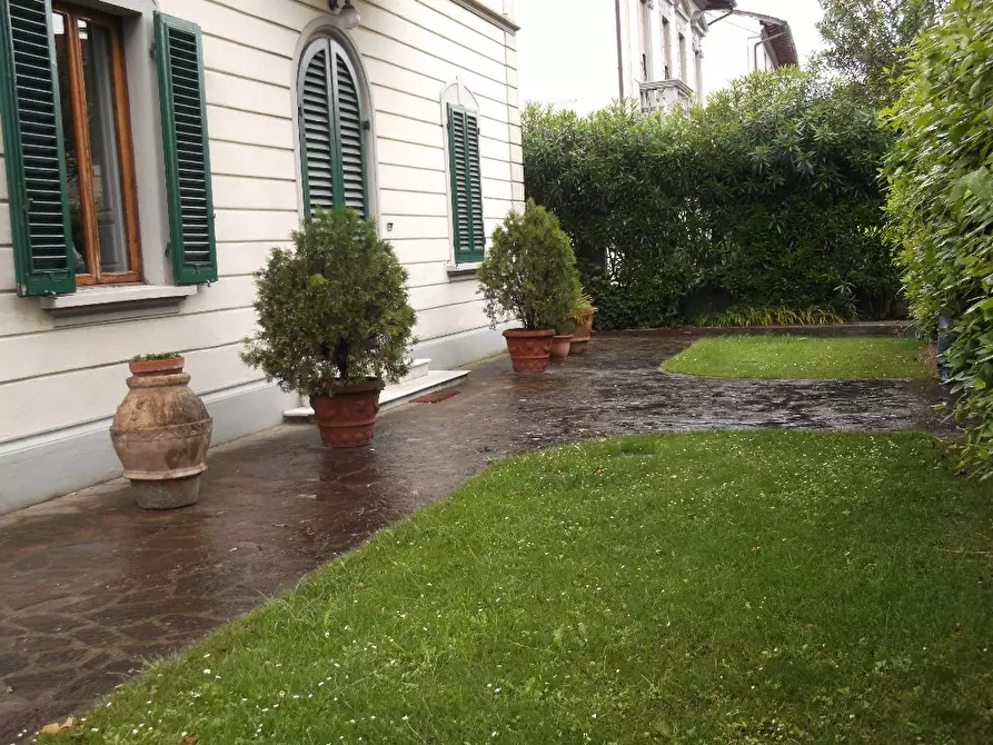 Immagine 12 di Villa in vendita  a San Miniato