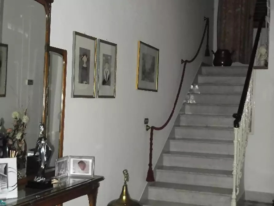 Immagine 10 di Villa in vendita  a San Miniato