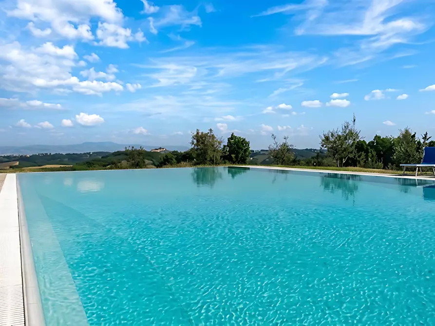 Immagine 1 di Agriturismo in vendita  a San Miniato