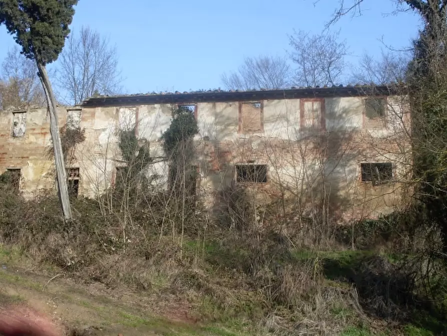 Immagine 1 di Casa colonica in vendita  a San Miniato