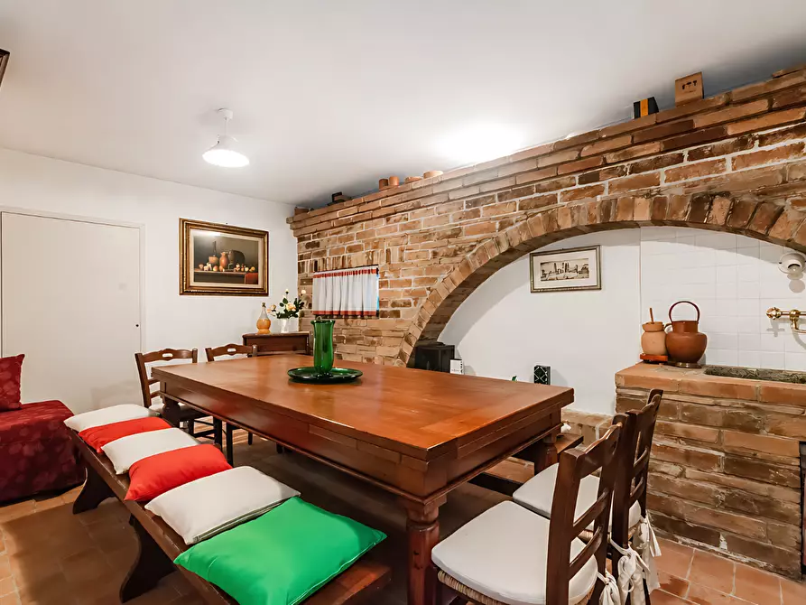 Immagine 7 di Villa in vendita  a San Miniato