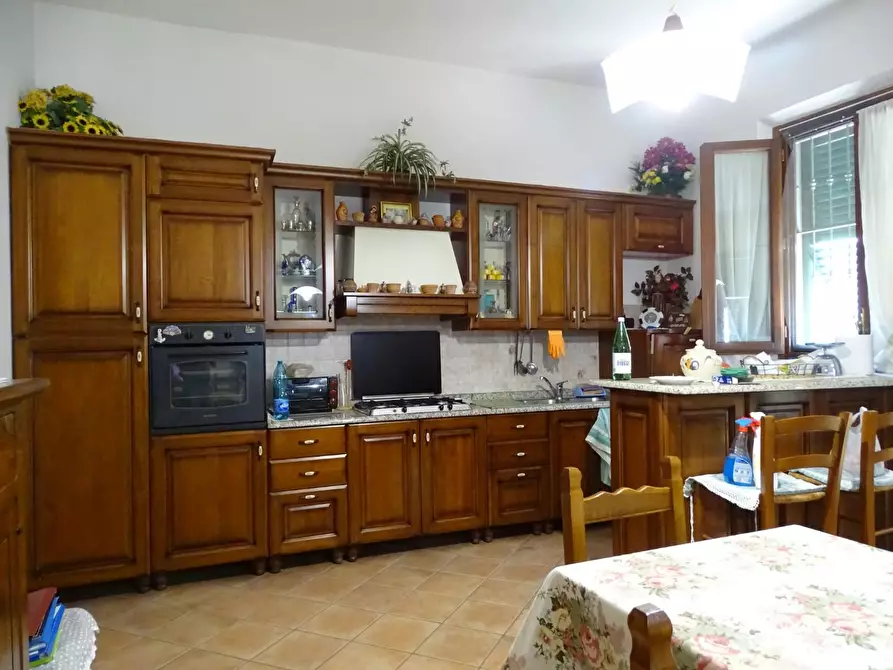 Immagine 6 di Villa in vendita  a San Miniato