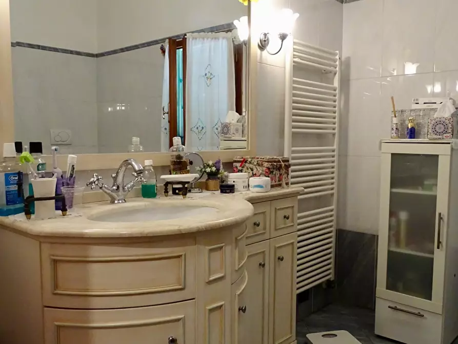 Immagine 11 di Villa in vendita  a San Miniato