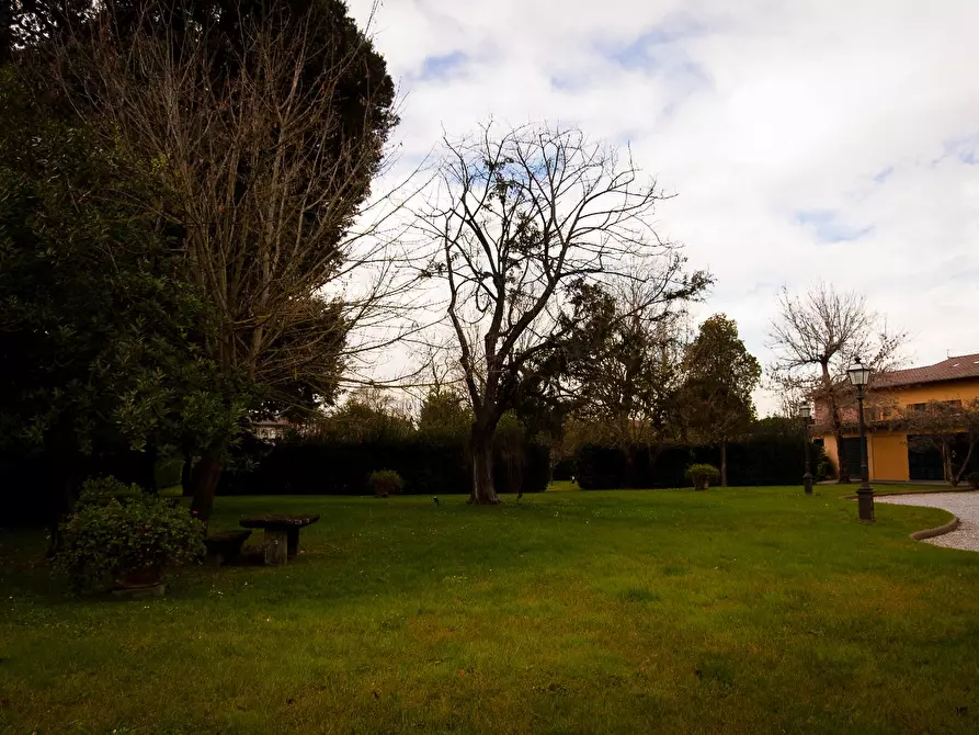 Immagine 35 di Villa in vendita  a Santa Croce Sull'arno